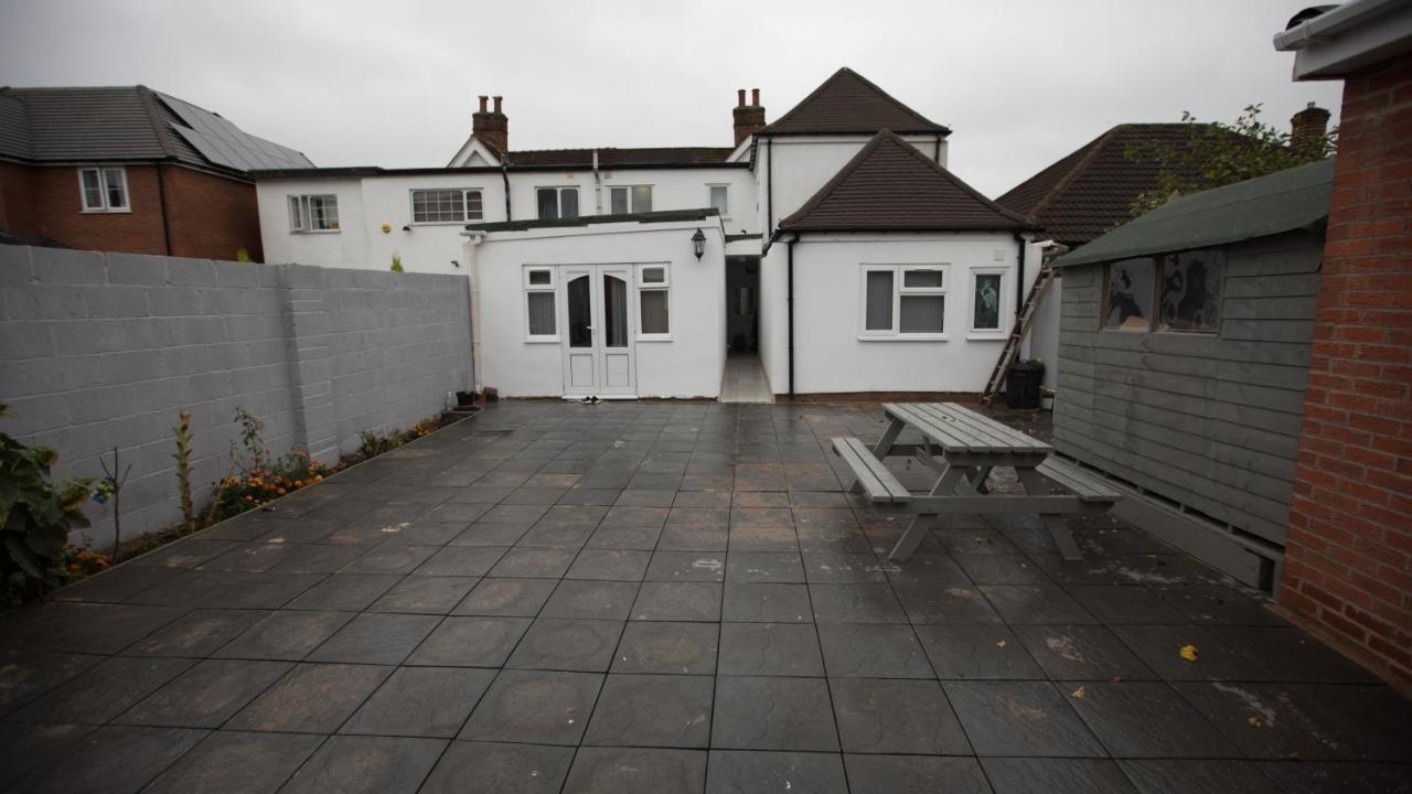 Comfortable In Shirley, - 1 * Solihull