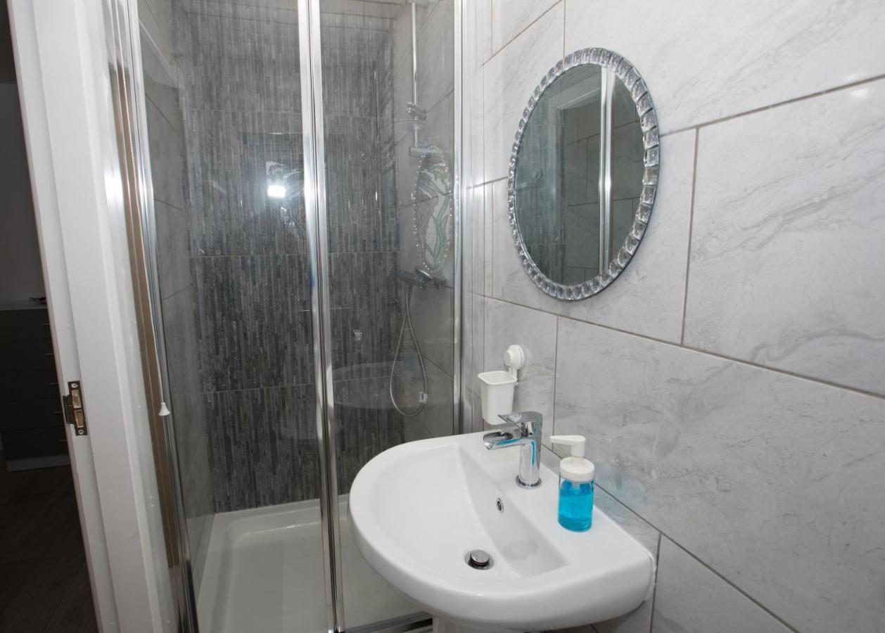 Guest house Comfortable - Shirley, Solihull