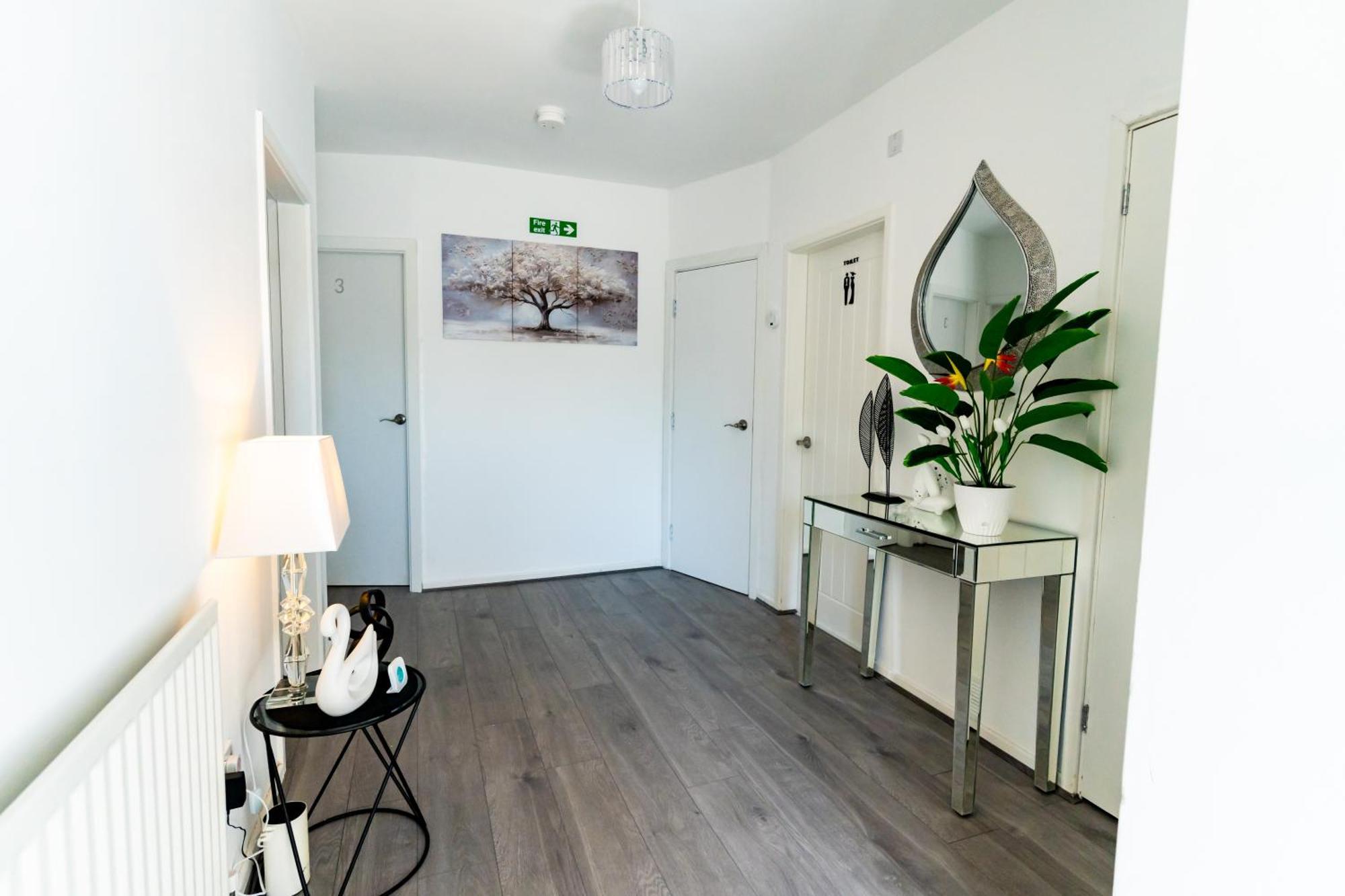 Comfortable - Shirley, * Solihull
