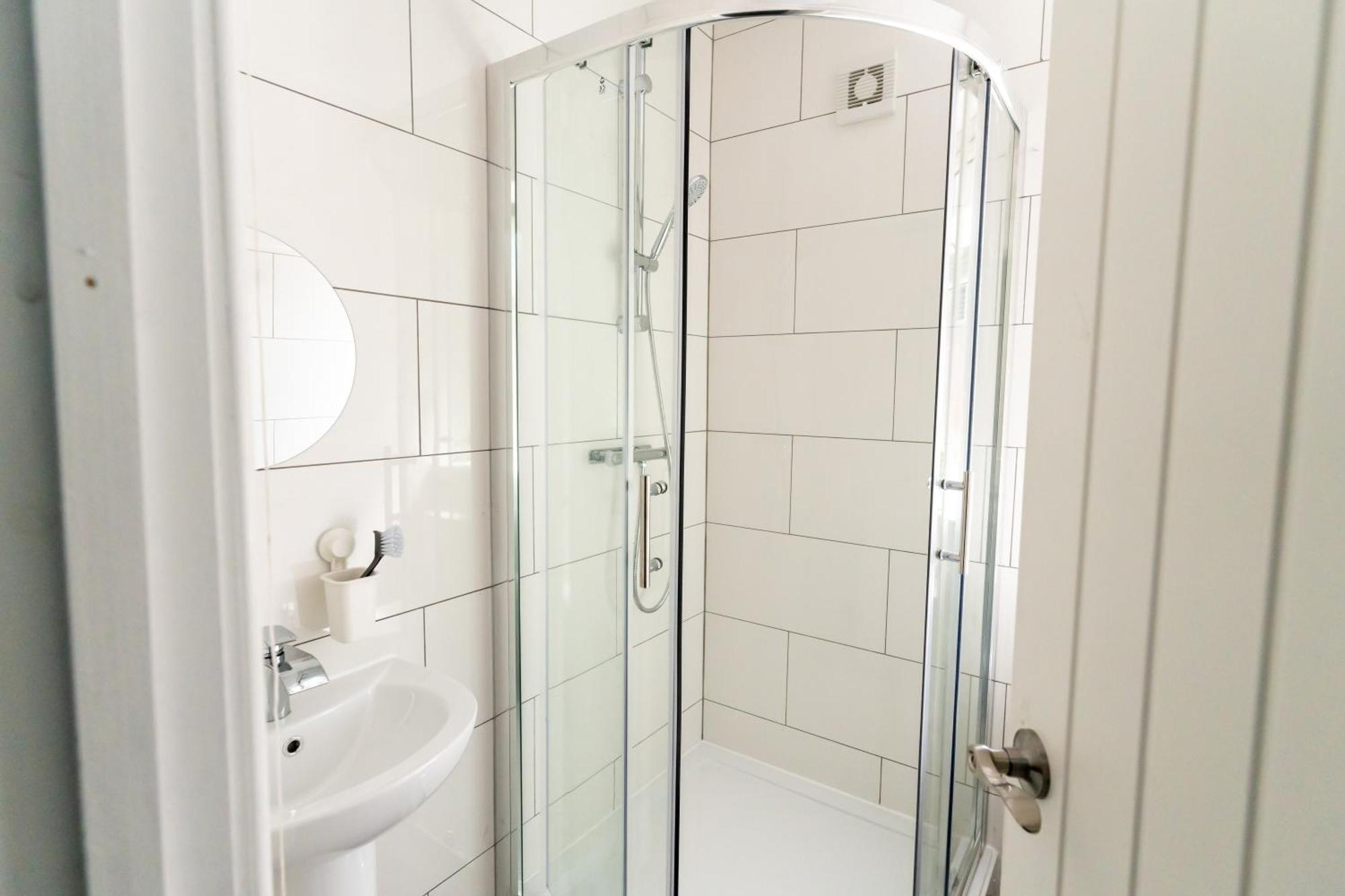 Comfortable - Shirley, * Solihull